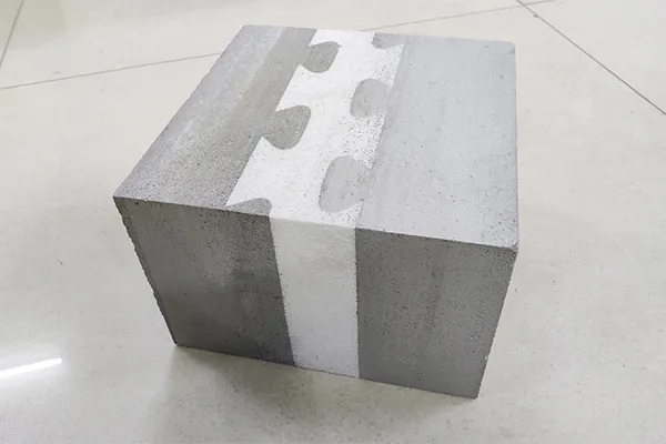 Blocs en Béton avec Isolant PSE Intégré