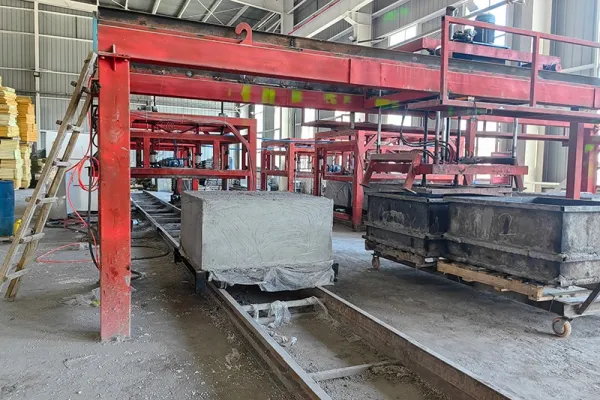 Optimisation de la Ligne de Production de Blocs en Béton avec Isolant PSE Intégré à Bayingol, Xinjiang, Chine