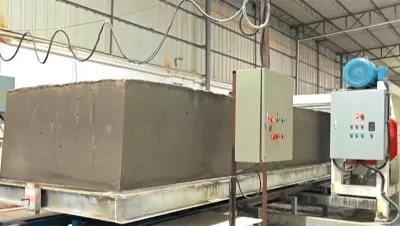 Machine de Découpage de Blocs en Béton