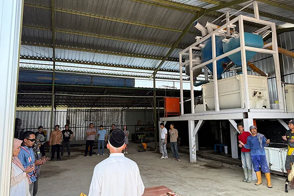 Ligne de production de blocs BCNA à Semarang, Indonésie.