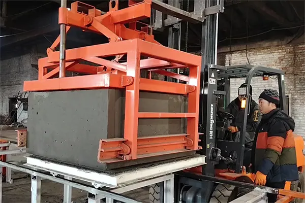 Ligne de production de blocs BCNA à Jaiyl, Kirghizistan